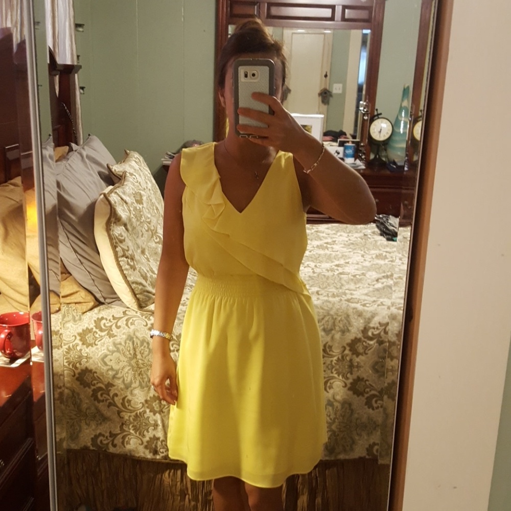 Gianni Bini size small yellow dress